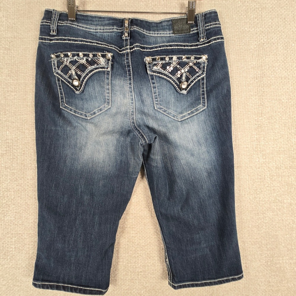 Love Nation Womens Embellished Capri Jeans Dark Wash Rhinestone Size 12 MC048184 - Picture 2 of 9